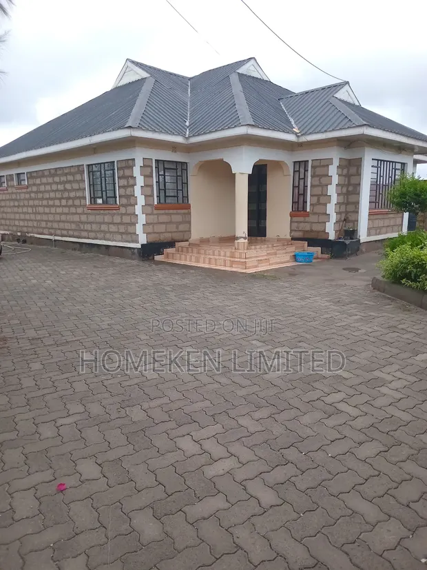 3bdrm Bungalow in Kitengela for sale