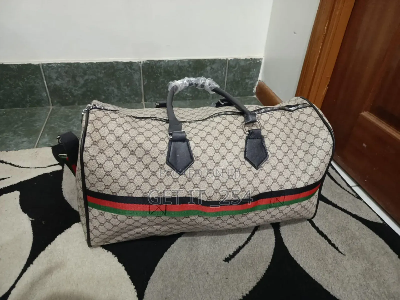 High Quality Vintage Duffle/Travel Bag