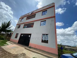 15bdrm Apartment in Kamakis Corner for sale