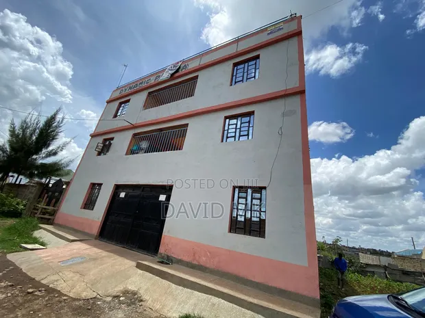 15bdrm Apartment in Kamakis Corner for sale