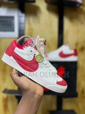 Nike Blazer Low 77