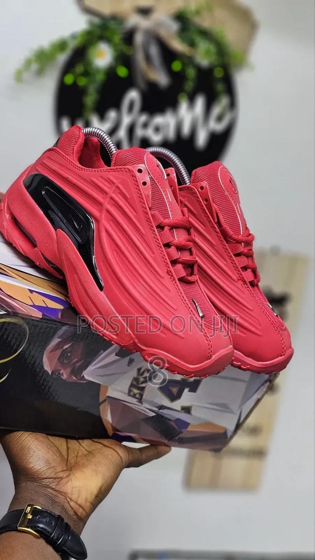 Nike X Drake Nocta Glide - Street Style Redefined