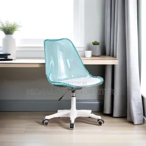 Transparent Eames Office Seat