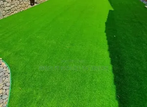 Green Artificial Grass Carpets for Field