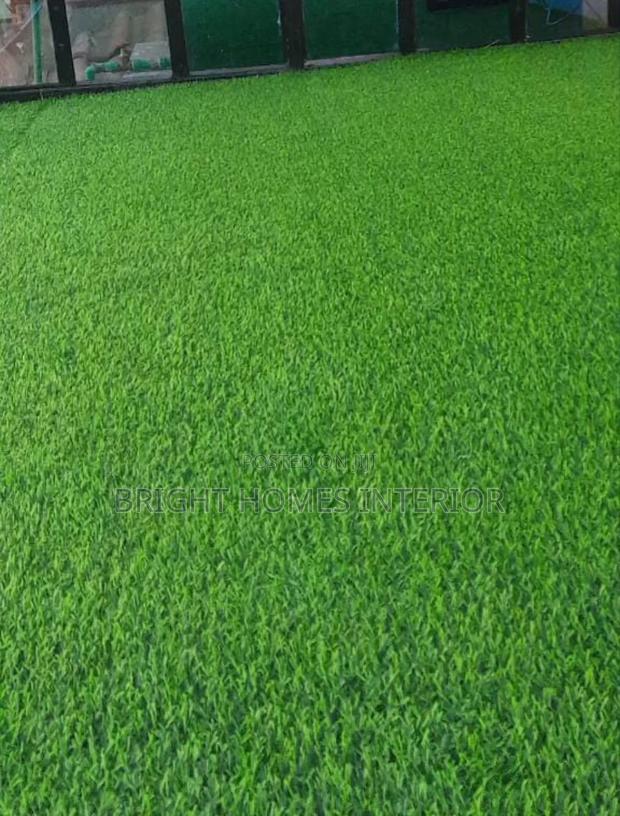 Green Artificial Grass for Outdoor and Balcony Available