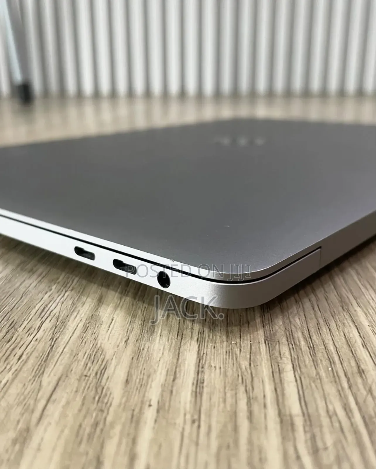 Laptop Apple MacBook Pro 2021 M1 8GB Apple M1 SSD 512GB