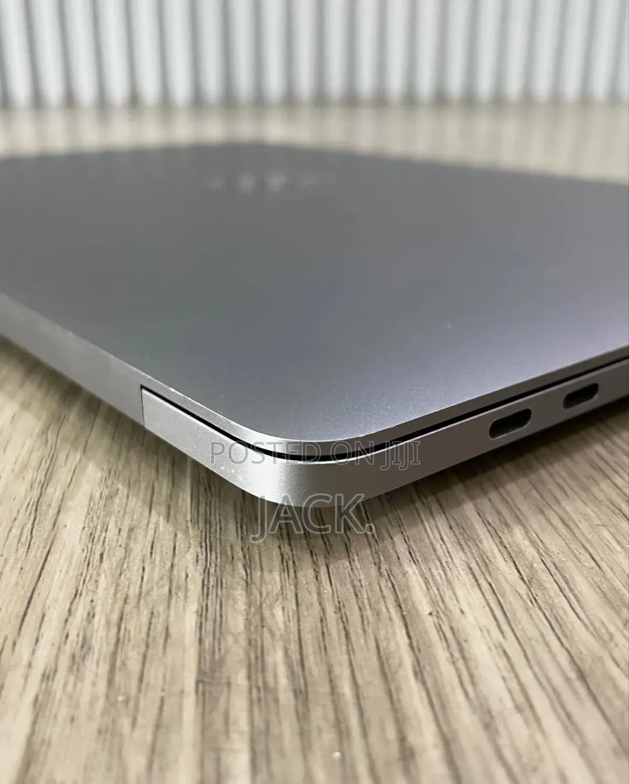 Laptop Apple MacBook Pro 2021 M1 8GB Apple M1 SSD 512GB