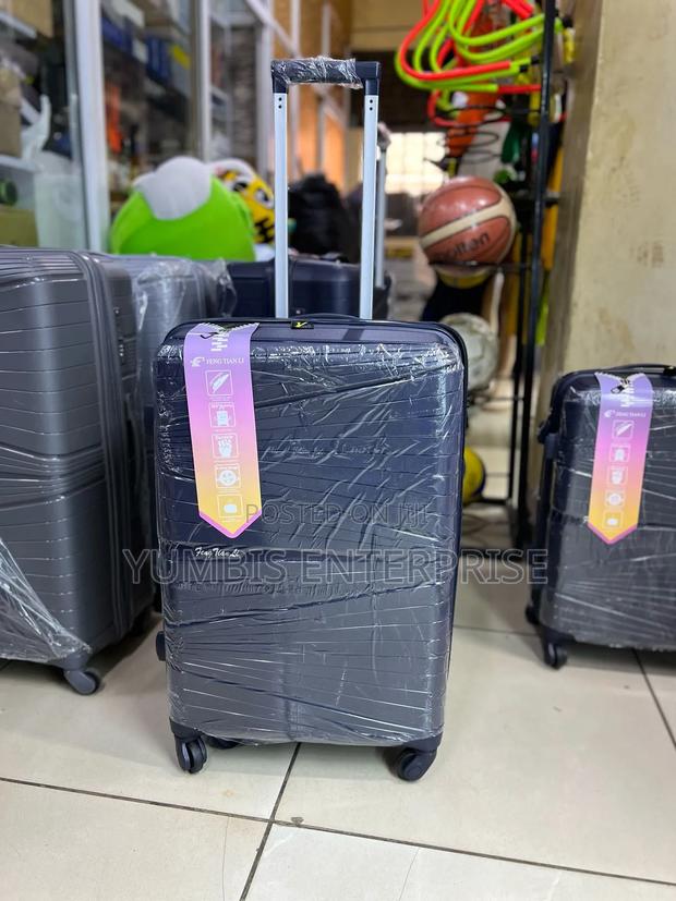 Medium Suitcase (Rubber) at 4000