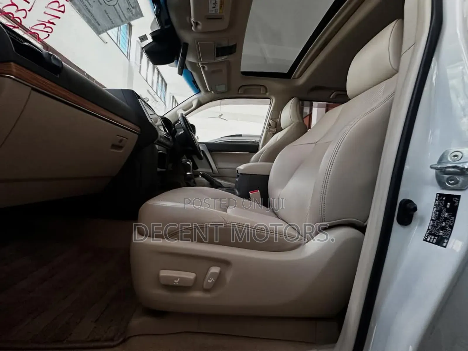 Toyota Land Cruiser Prado 2.8 2019 White