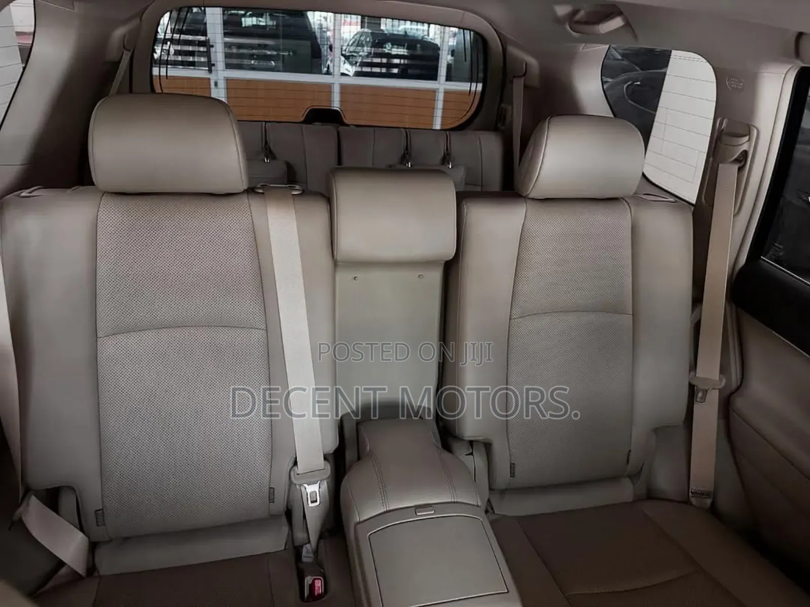 Toyota Land Cruiser Prado 2.8 2019 White