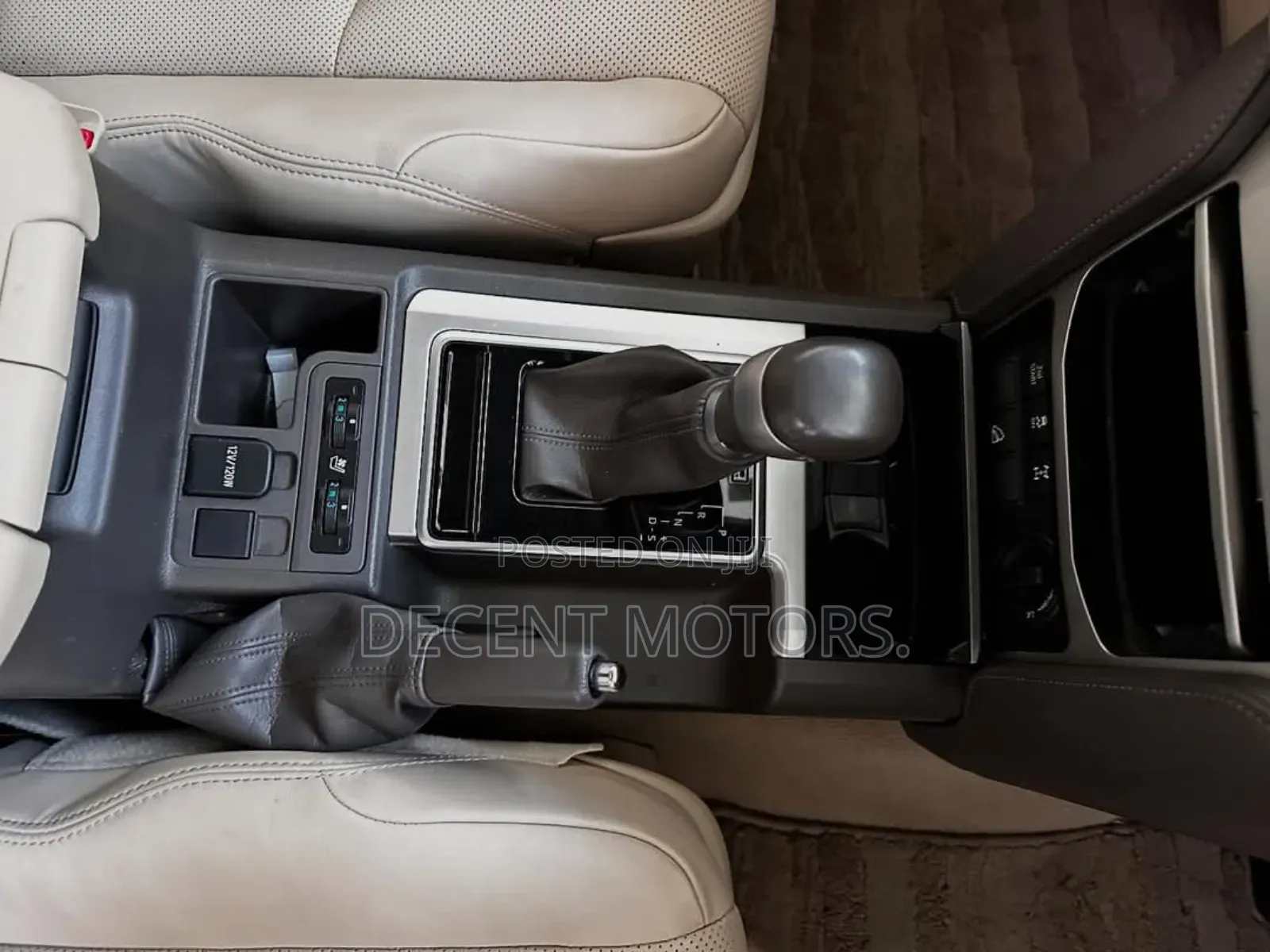 Toyota Land Cruiser Prado 2.8 2019 White