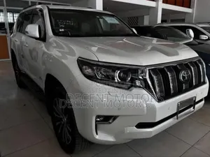 Toyota Land Cruiser Prado 2.8 2019 White