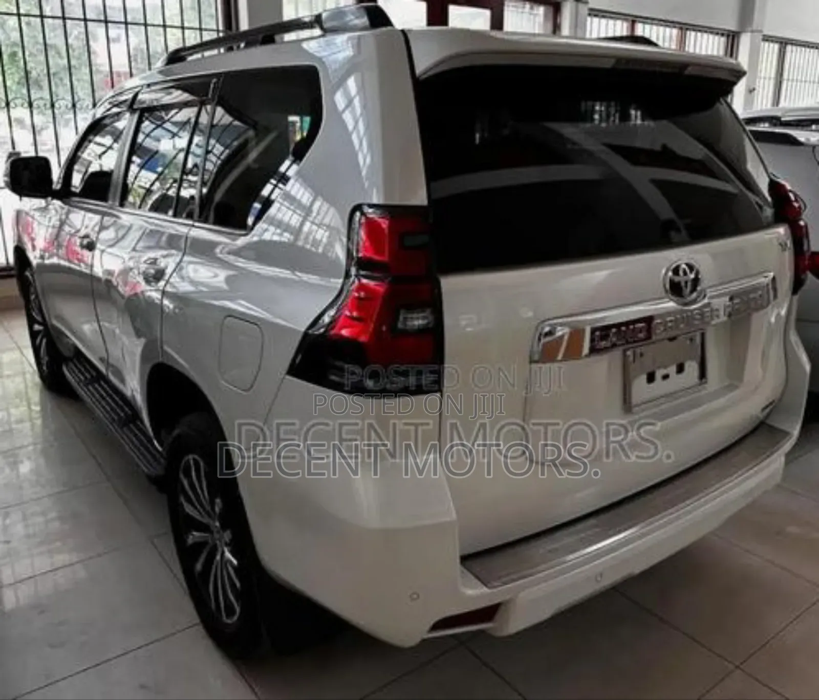 Toyota Land Cruiser Prado 2.8 2019 White