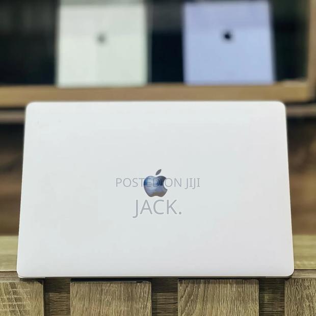 Laptop Apple MacBook Pro 2019 32GB Intel Core I9 SSD 512GB - thumbnail 4