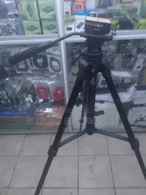 Heavy Duty Camera Tripod Stand Yuteng