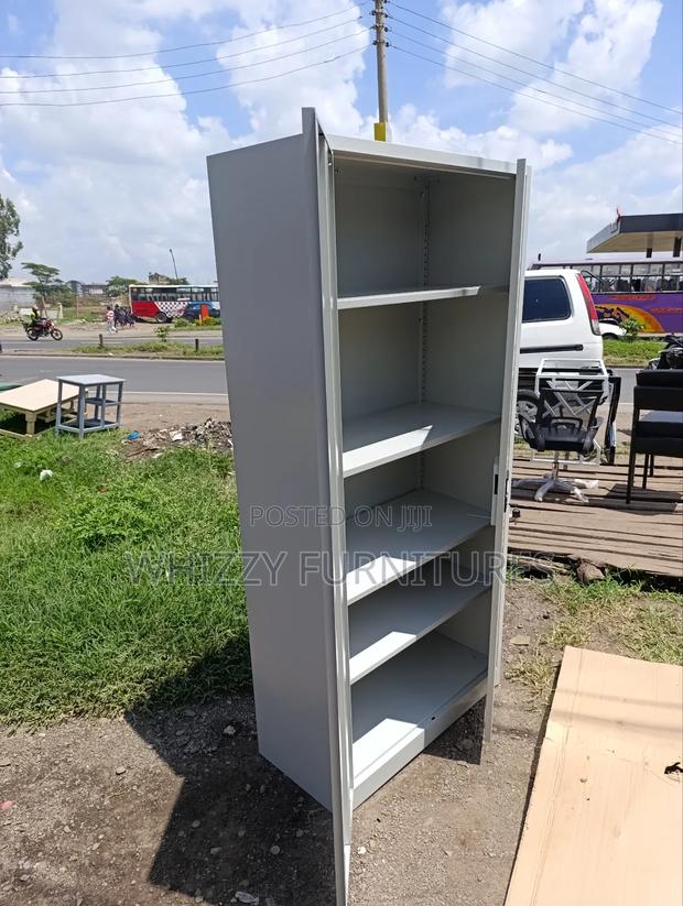 2 Door Files Cabinet - thumbnail 2