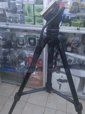 Yuteng 880 Rm Heavy Duty Camera Tripod Stand