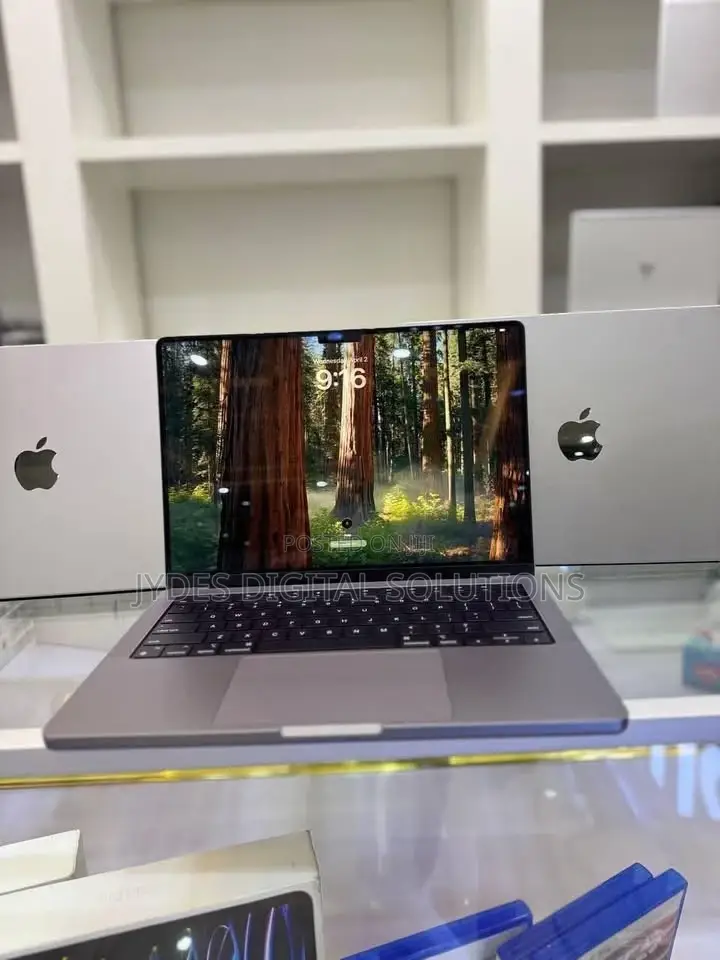 Laptop Apple MacBook Pro 2021 M1 6GB Intel Core i7 SSD 512GB