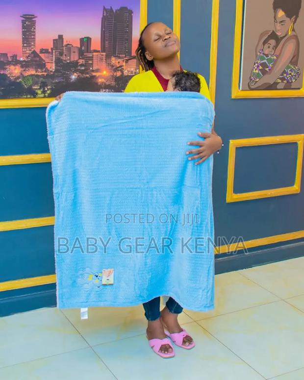 Warm Baby Shawl - main view