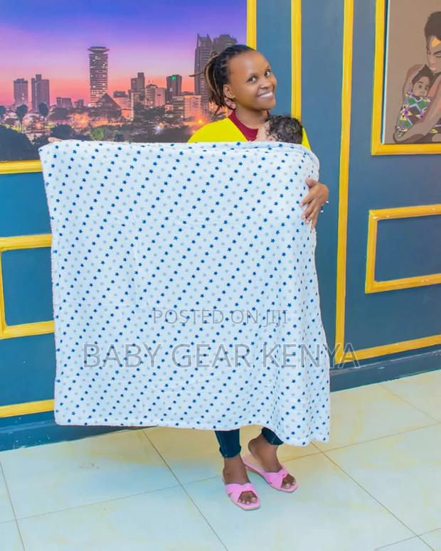 Warm Baby Shawl - thumbnail 2