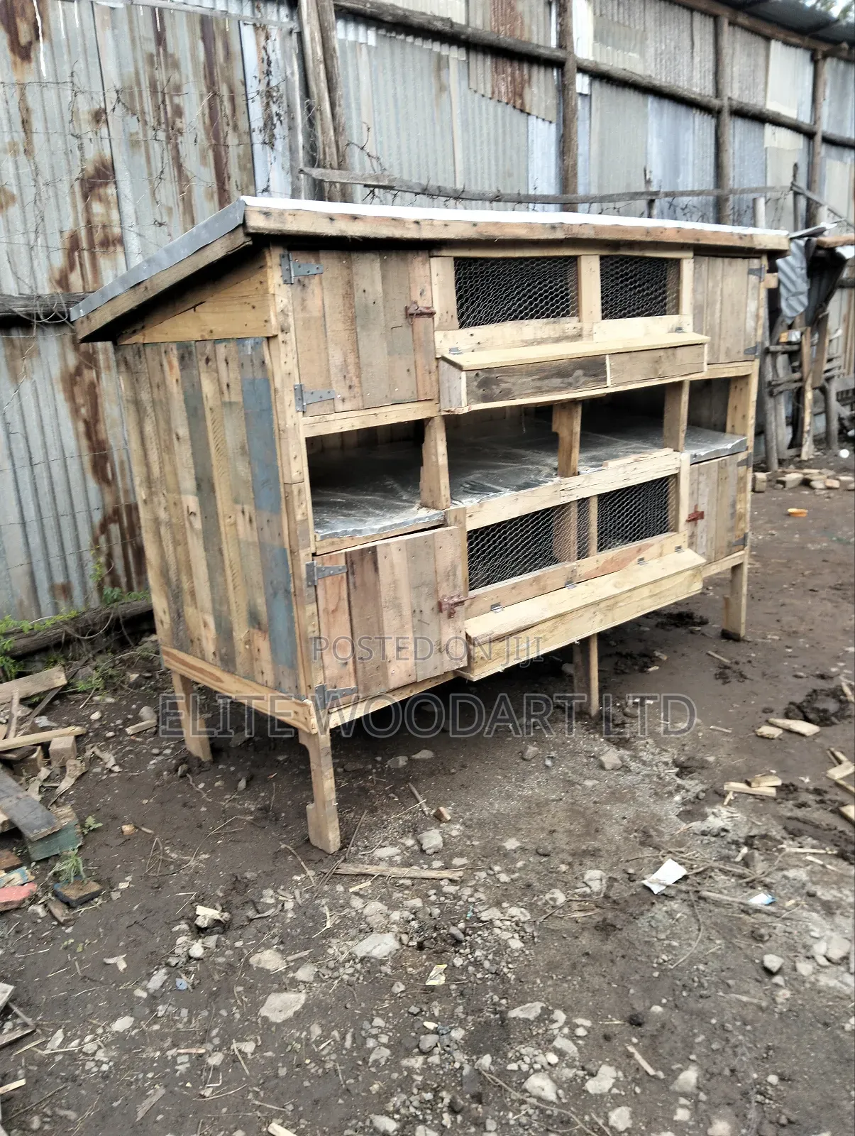 Feathered Home Coop/Cage/Chicken House