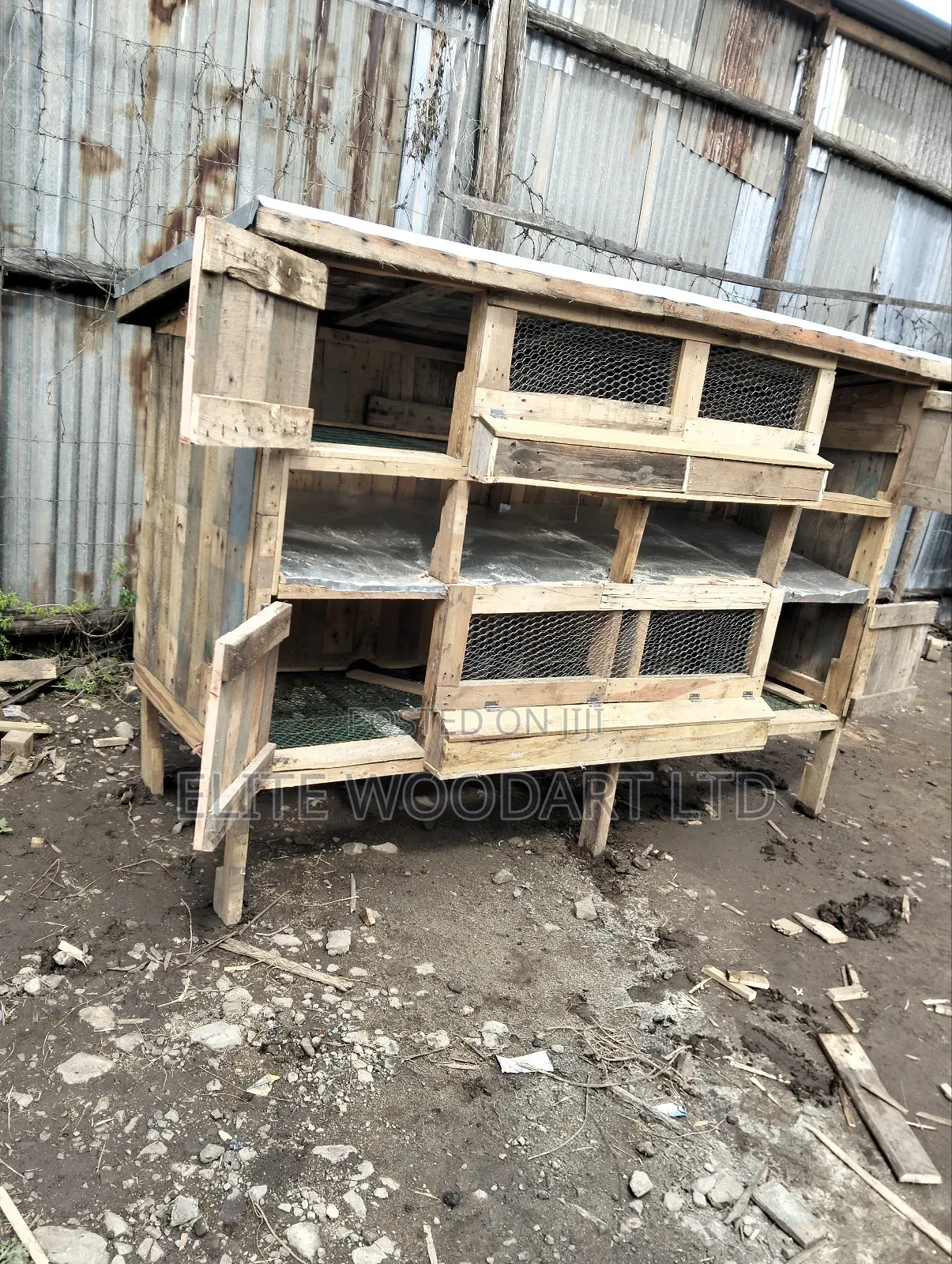 Feathered Home Coop/Cage/Chicken House