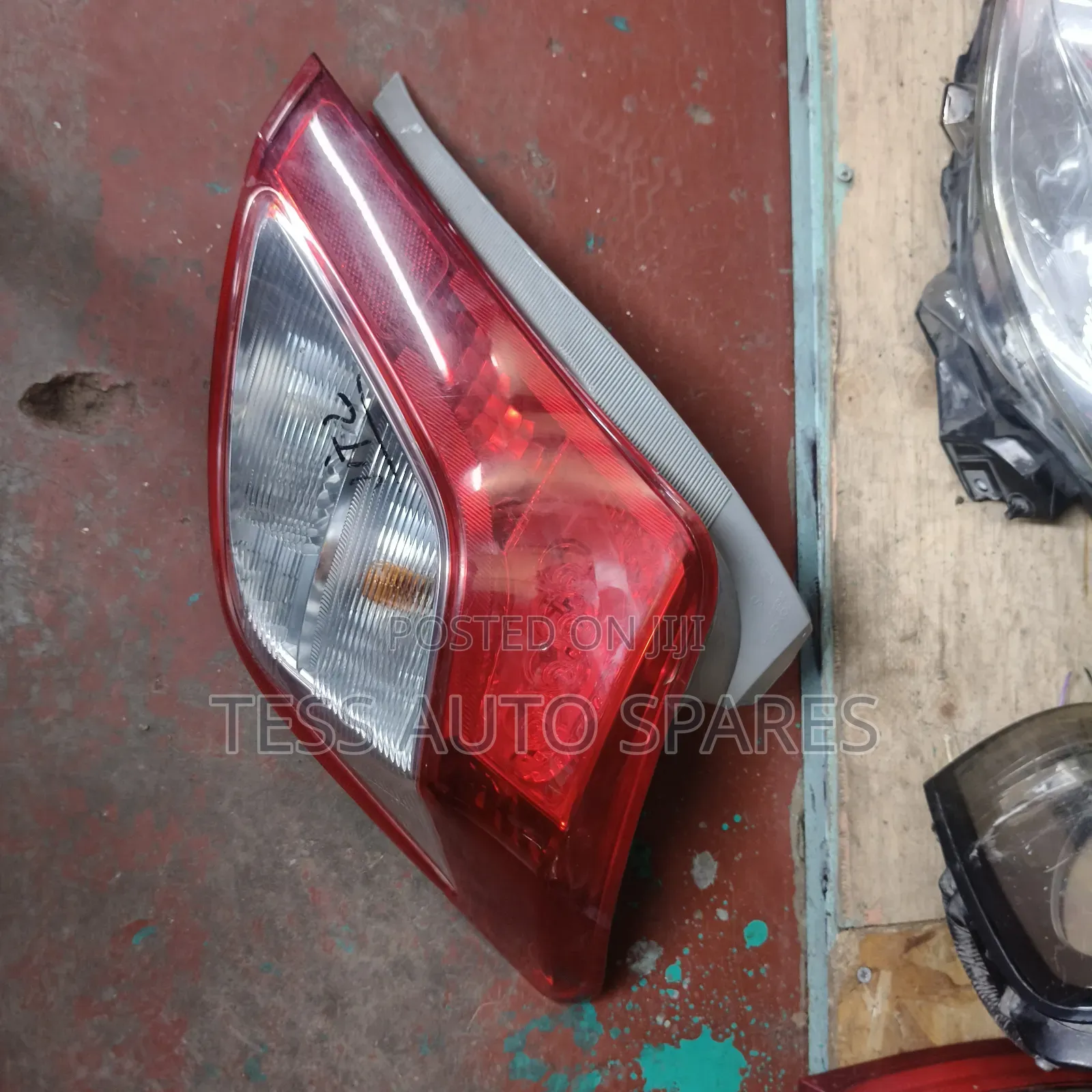 Vitz Jewela 2012 Backlight Available
