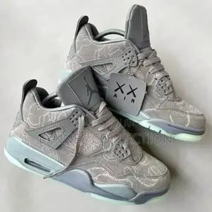 Jordan 4 Retro Kaws