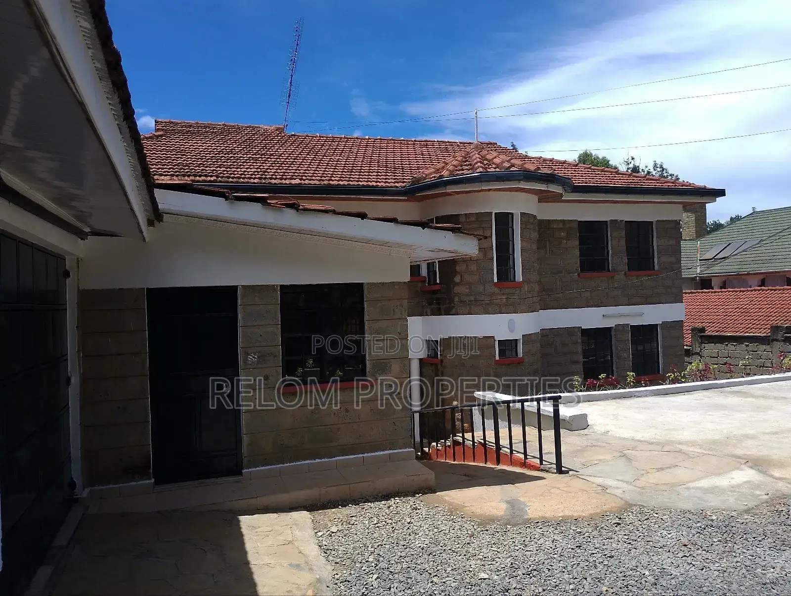 8bdrm Maisonette in Karen for rent