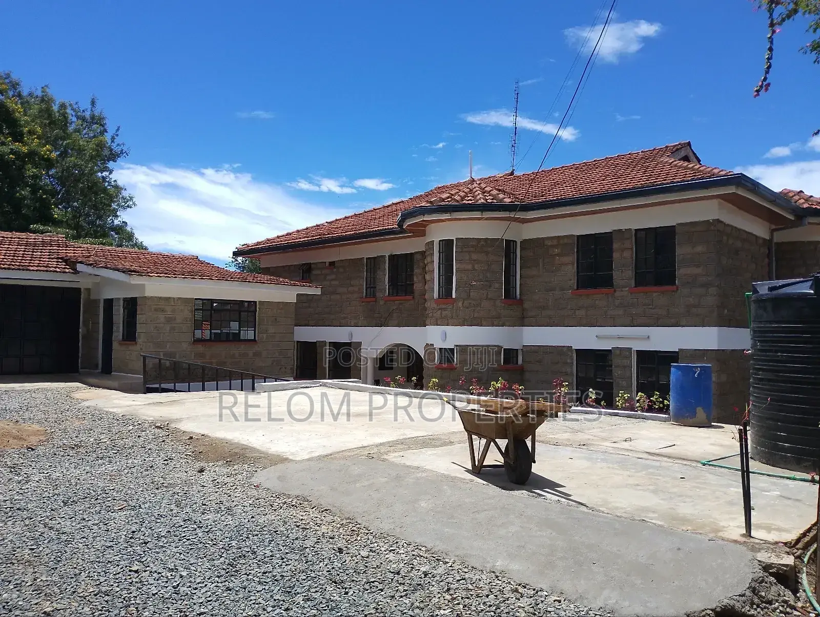 8bdrm Maisonette in Karen for rent