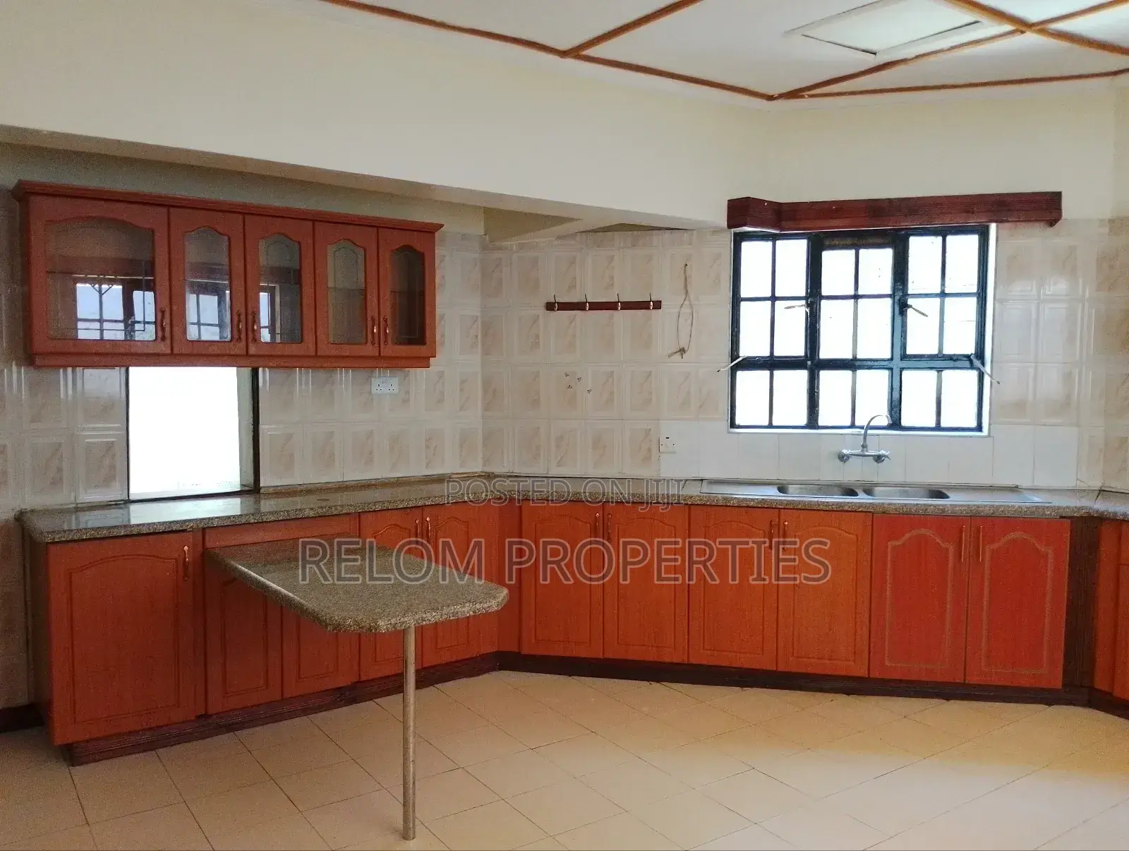 8bdrm Maisonette in Karen for rent