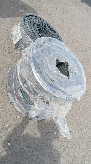 30 MTRS Long V20 200 Mm