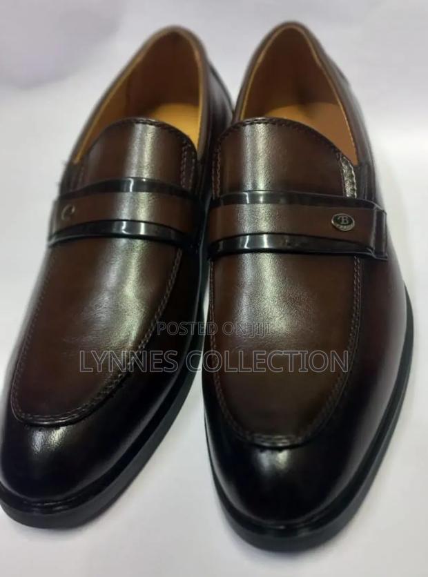 Laceless Officials Shoes - main view