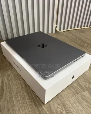 Laptop Apple MacBook Pro M1 32GB Apple M1 Pro SSD 512GB