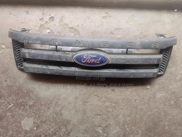 Grill Ford Ranger 2012 - main view
