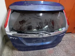 Honda Fit 2012 Tailgate