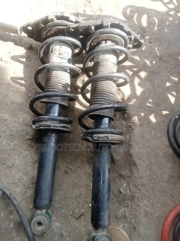 Nissan B 15 Rear Shock