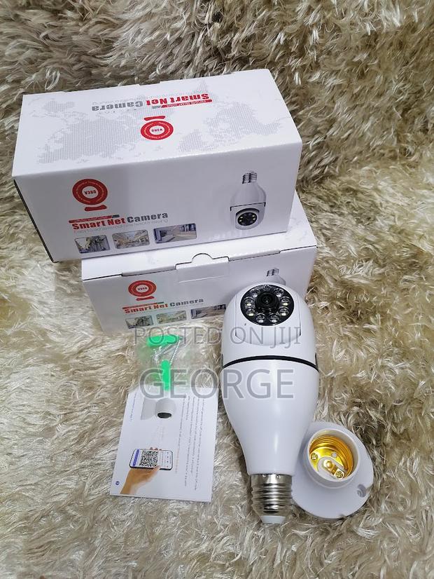 Easy Installation-CCTV Camera 1080p Wireless PTZ Bulb - main view