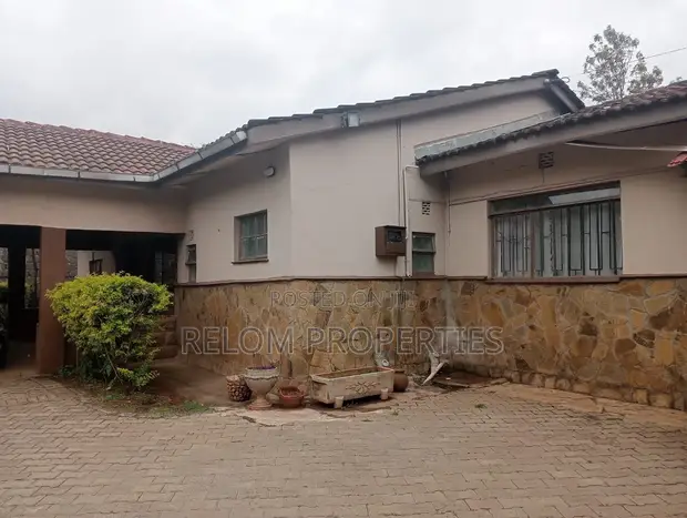 3bdrm Bungalow in Karen for rent