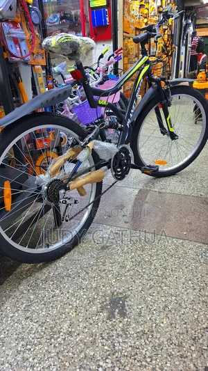 Adult Bike Size 26 " With Middle Shocks