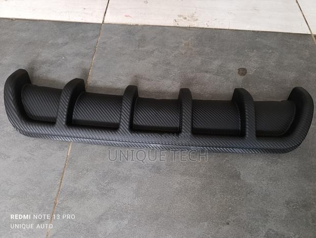 Carbon 6 Fin Rear Bumper/ Car Rear Diffuser