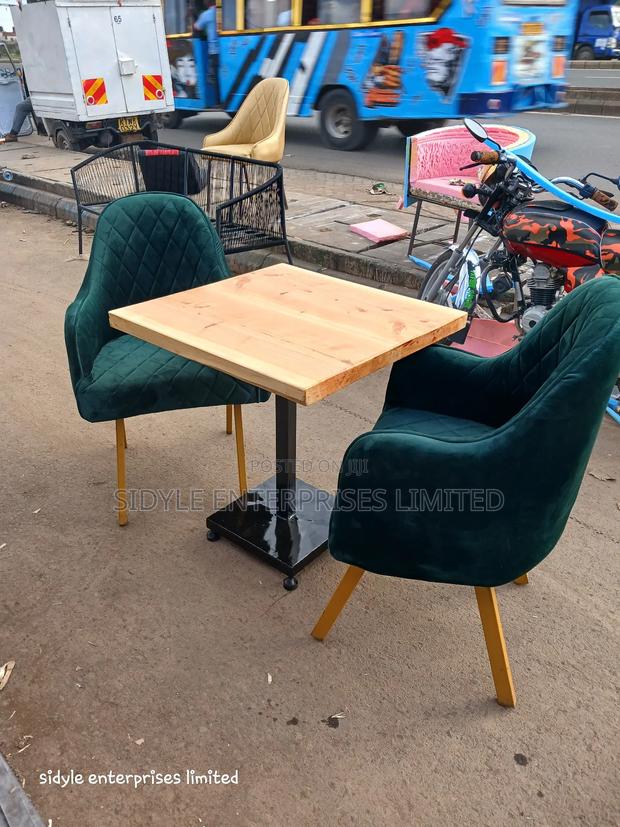 2 Restaurant Chairs and 2×2 Table - thumbnail 3