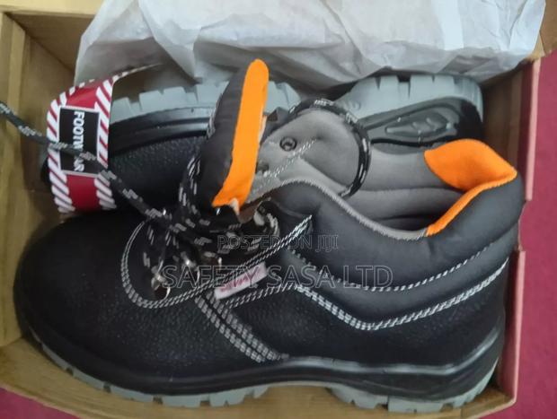 Safety Boots - main view