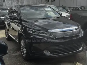 Toyota Harrier 2.0 4WD 2018 Black