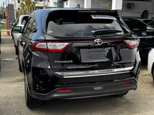 Toyota Harrier 2.0 4WD 2018 Black