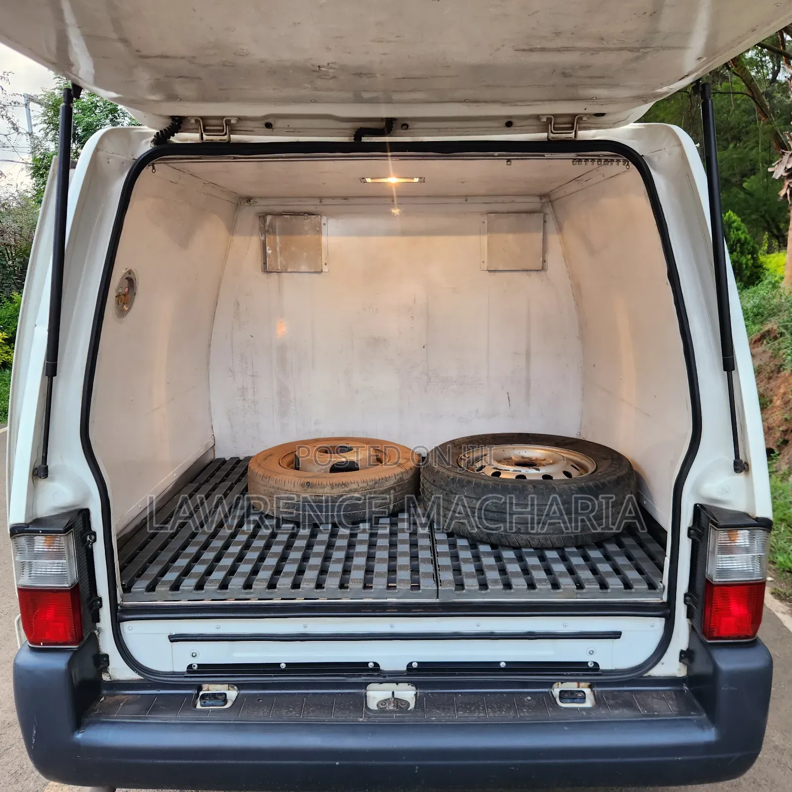 Mazda Bongo 2009 White