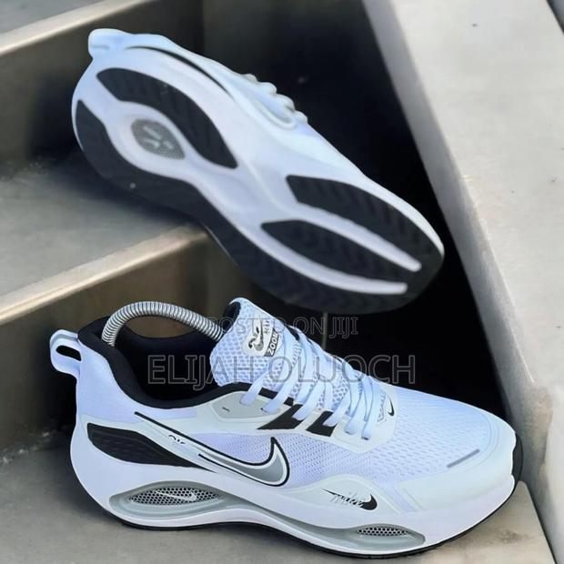 Nike Trainer - thumbnail 3