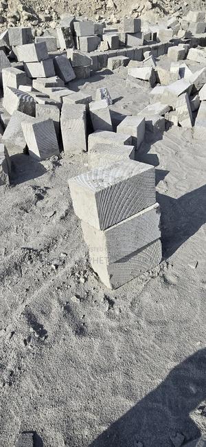 Ndarugo Machine Cut Stones - thumbnail 2