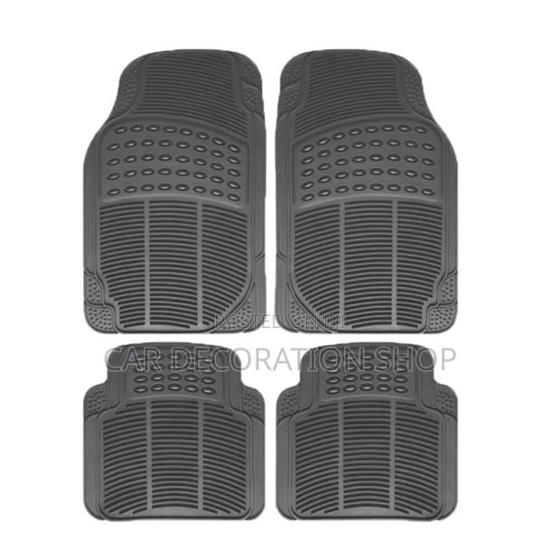 Flat Dotted Design Black 5pc Mats