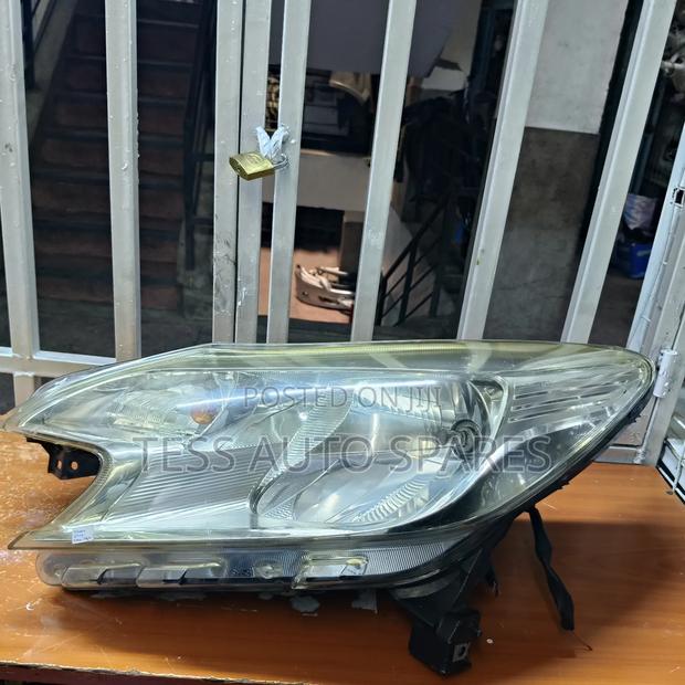 Nissan Note 2012 Headlight Available